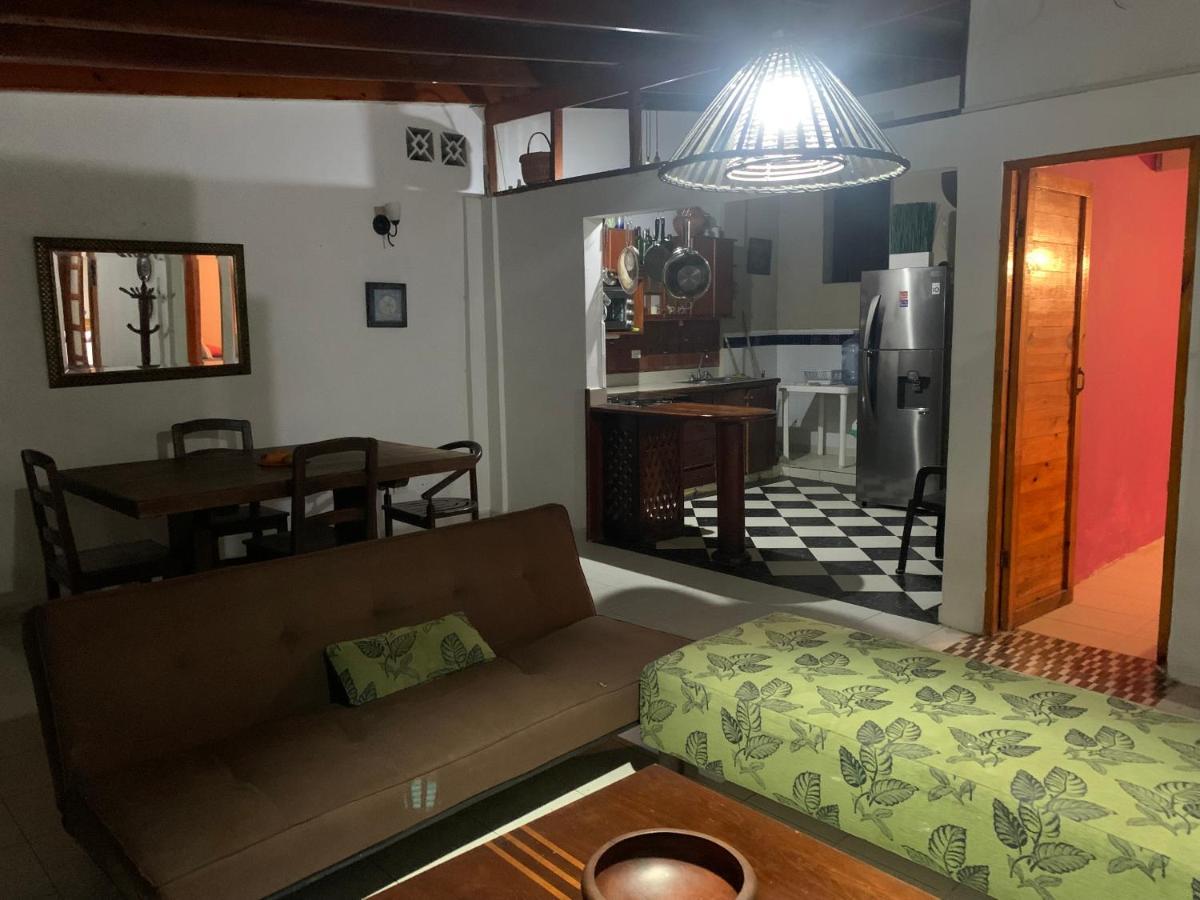 Hostal Casaluna San Andres Екстериор снимка