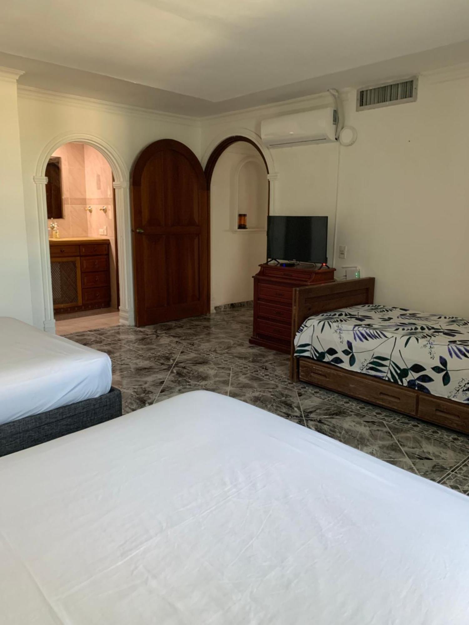 Hostal Casaluna San Andres Екстериор снимка