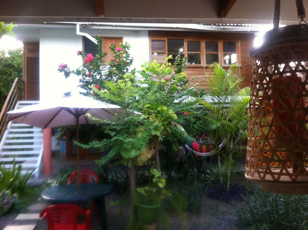 Hostal Casaluna San Andres Екстериор снимка